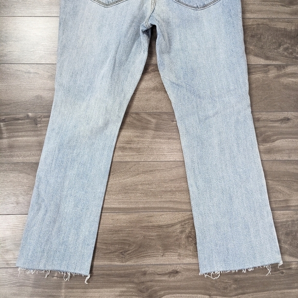 NWT Old Navy Mid Rise Flare Ladies Size 6 Light Blue Jeans - Picture 7 of 12